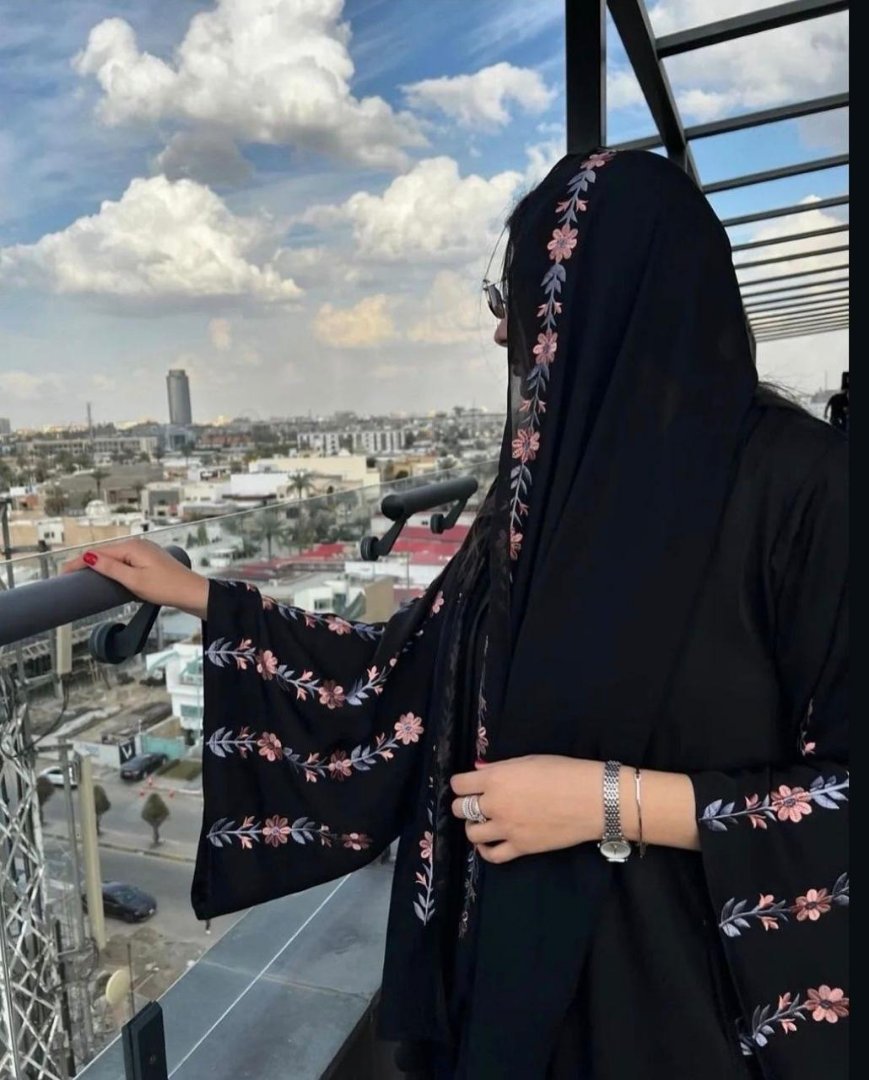 Embroidered Abaya with Floral Design