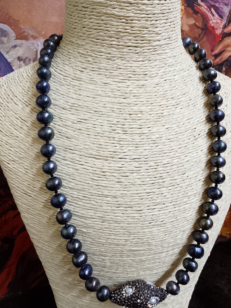 Black Pearl Necklace with Pave Diamond Centerpiece