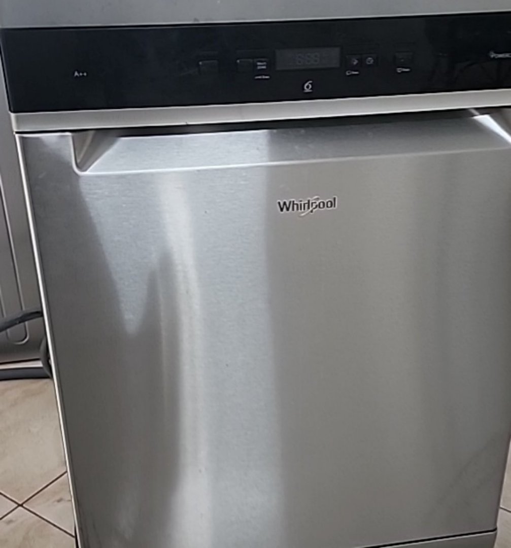 Whirlpool Dishwasher