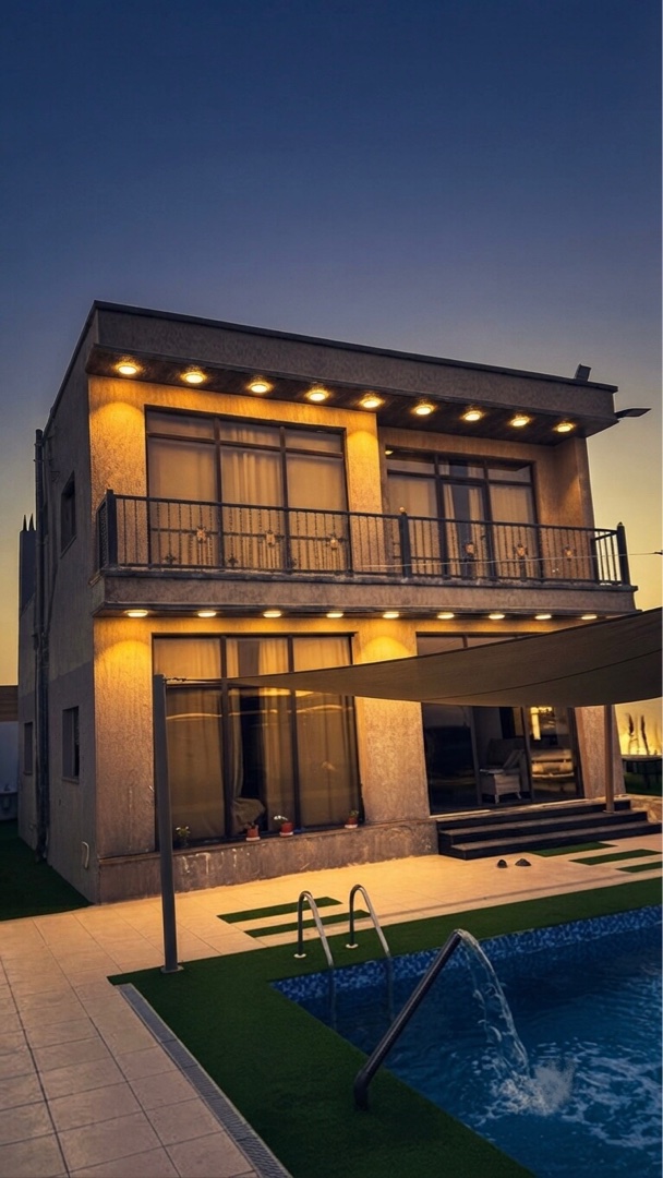 Modern Villa with Pool and Outdoor Area 4