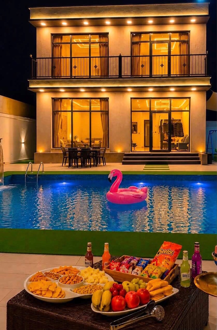 Modern Villa with Pool and Outdoor Area
